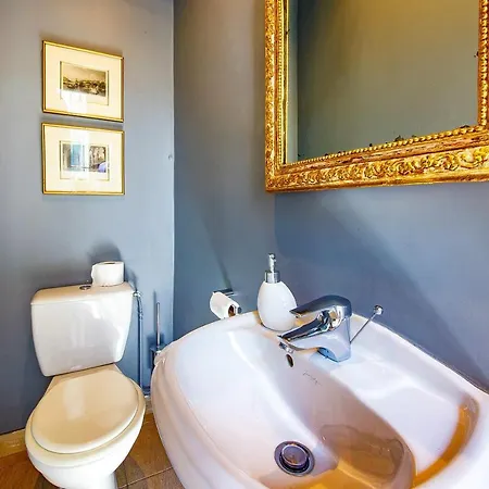 Two Bedroom St. Honoré
