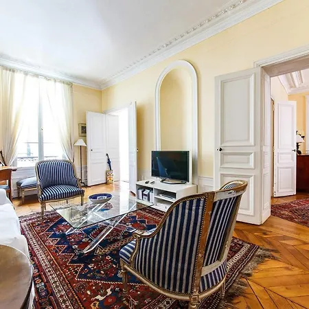 Two Bedroom St. Honore Apartment Paris